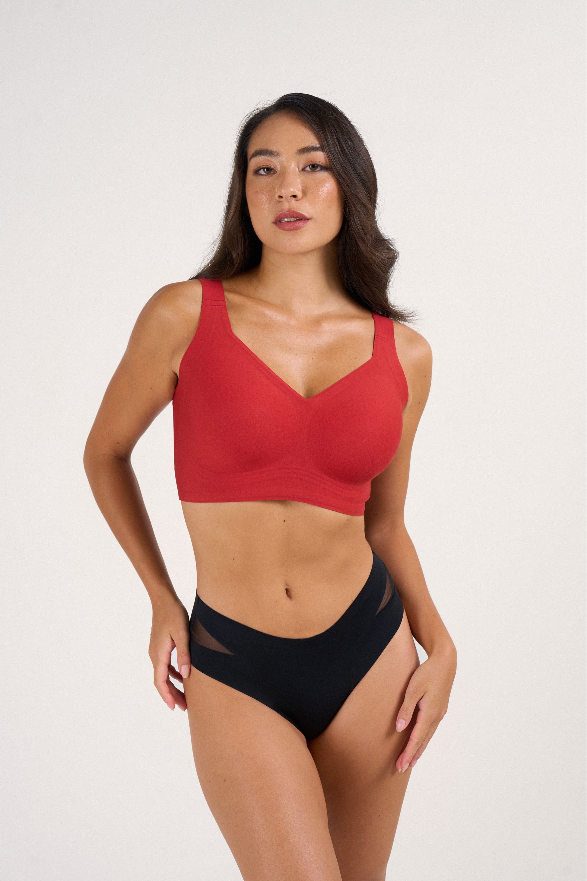 Roonde Plus Soft V-Neck Support Bra — product photo