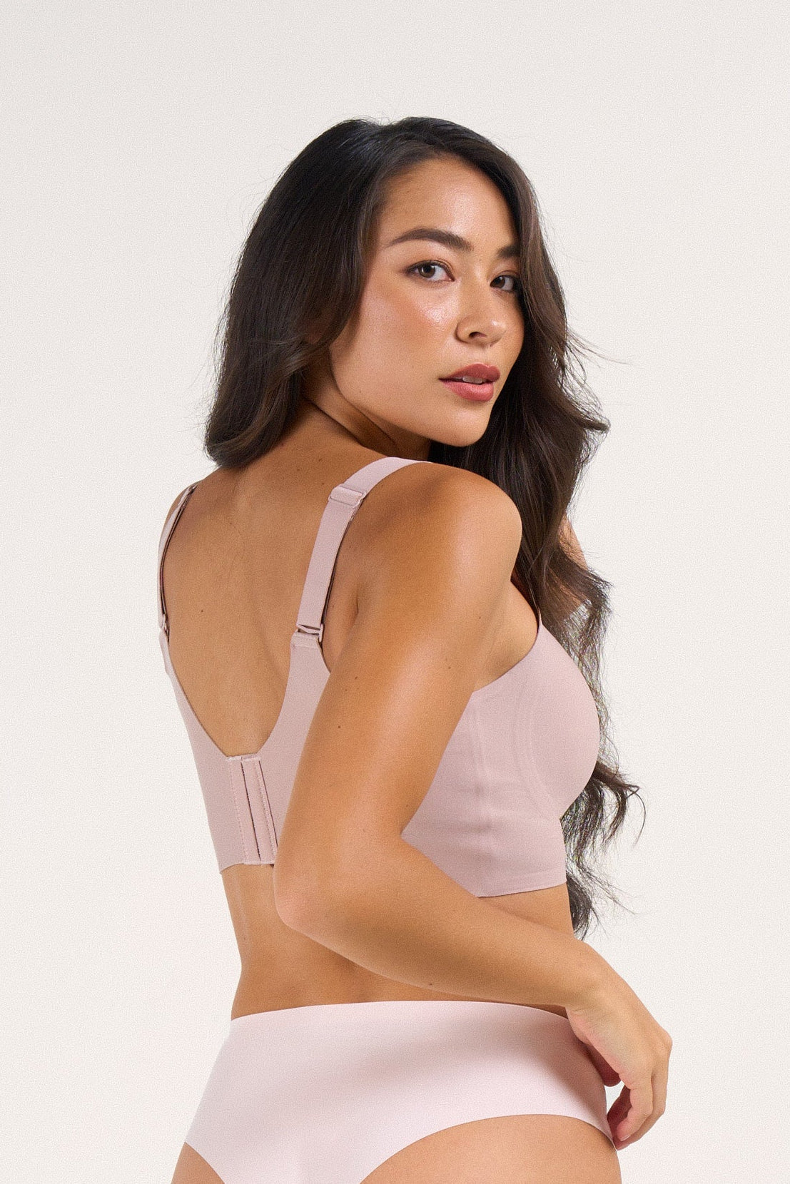 Roonde Plus Soft V-Neck Support Bra — product photo