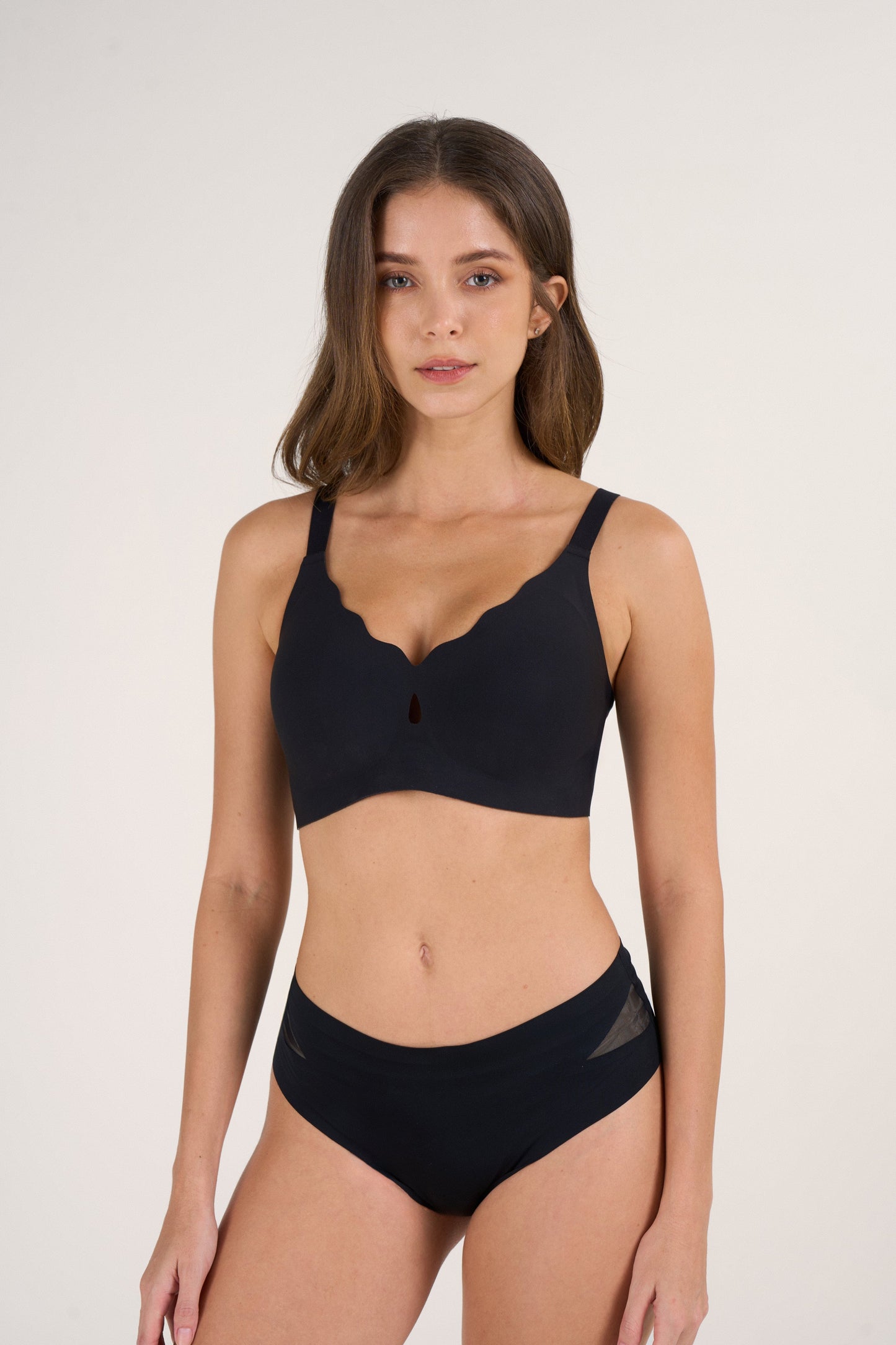 Roonde Refined Scalloped Jelly Bra — product photo