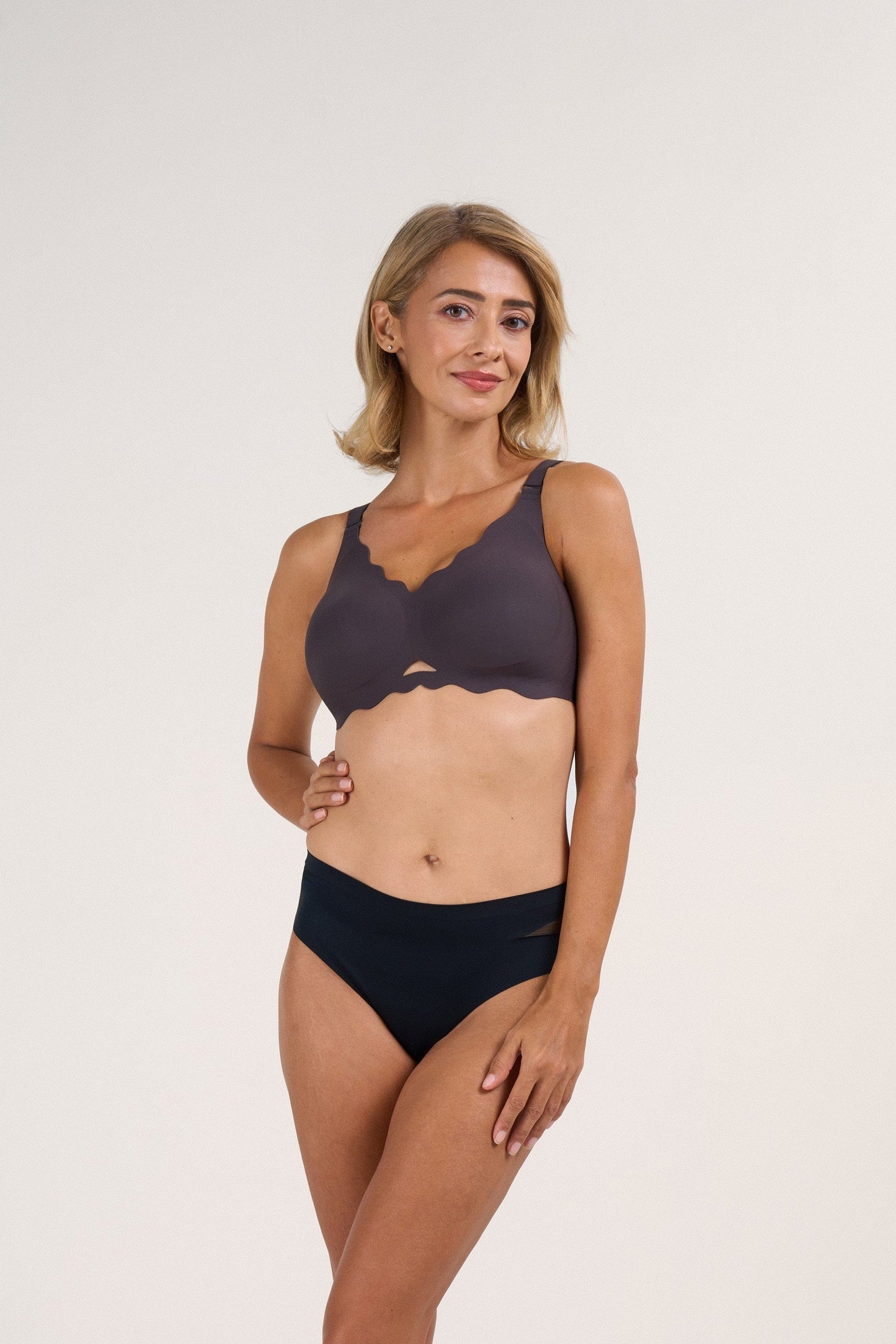 Roonde Scalloped Detail Wireless Bra — product photo