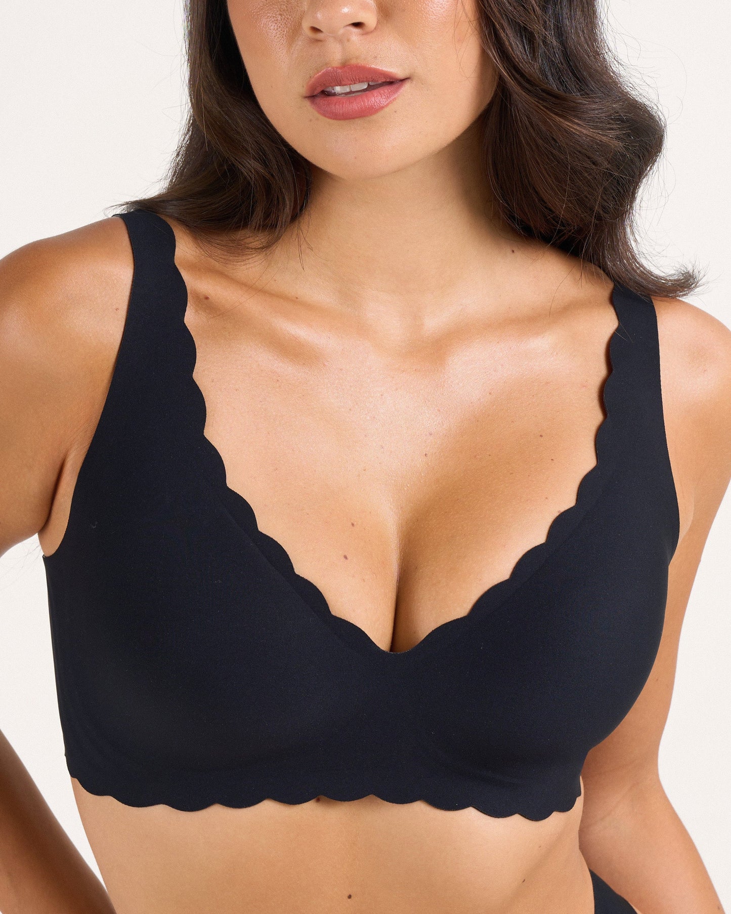 Le Plunge Push-Up Scalloped