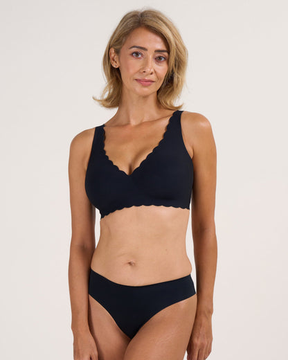 Le Plunge Push-Up Scalloped