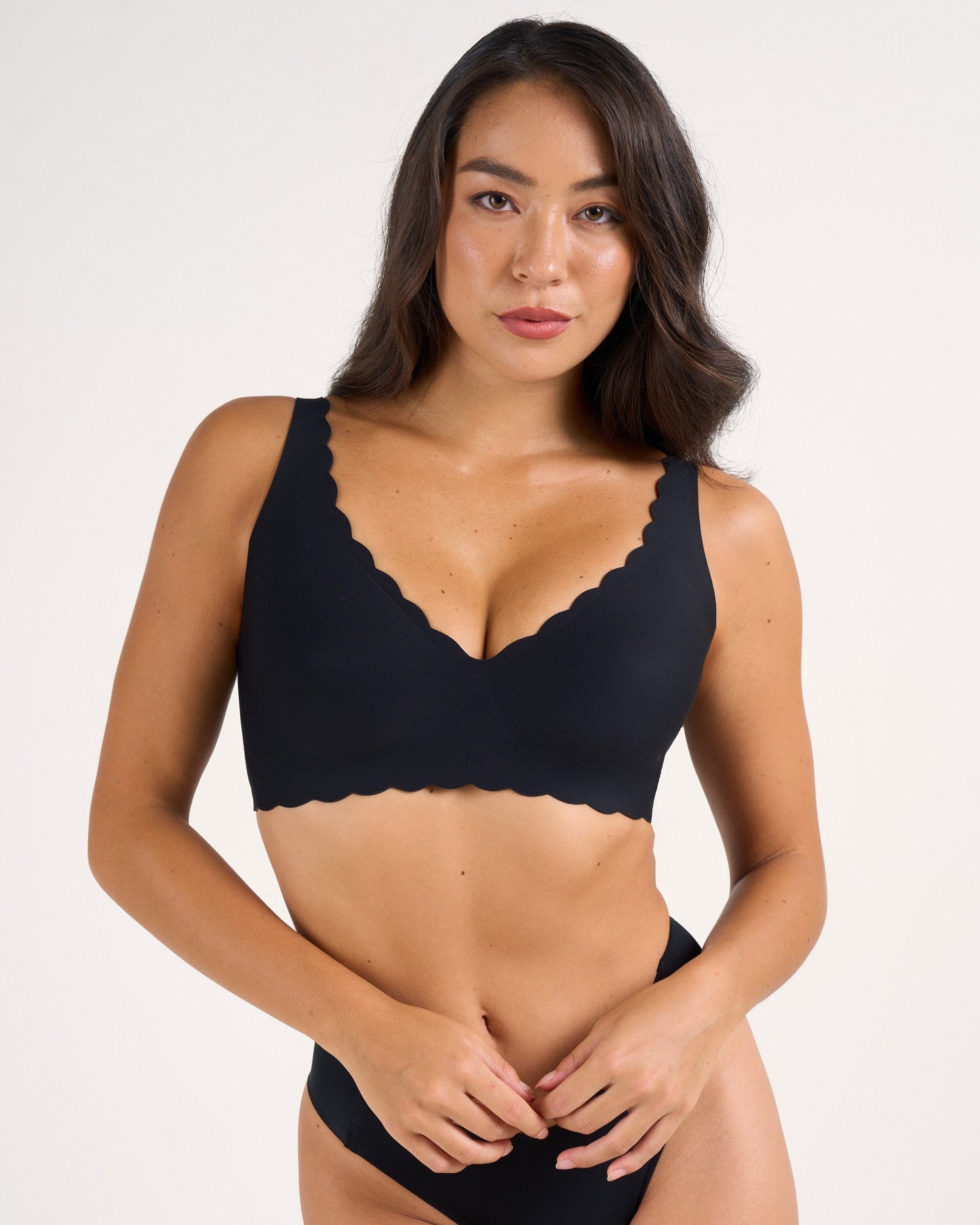 Le Plunge Push-Up Scalloped