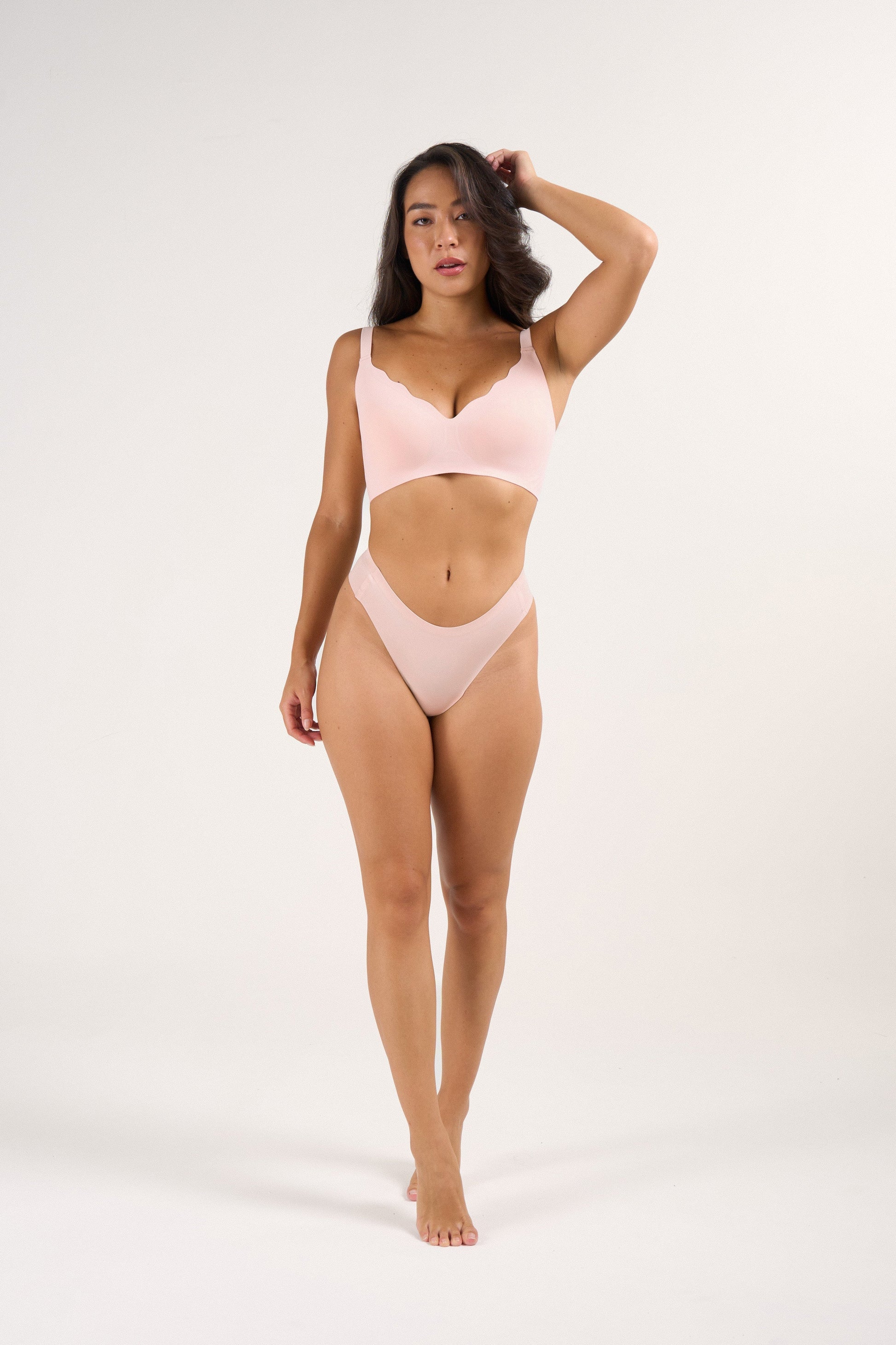 Roonde Scalloped Wireless Jelly Bra — product photo