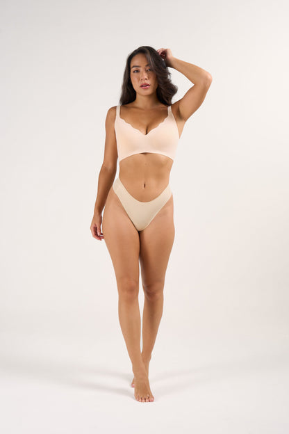Roonde Scalloped Wireless Jelly Bra — product photo